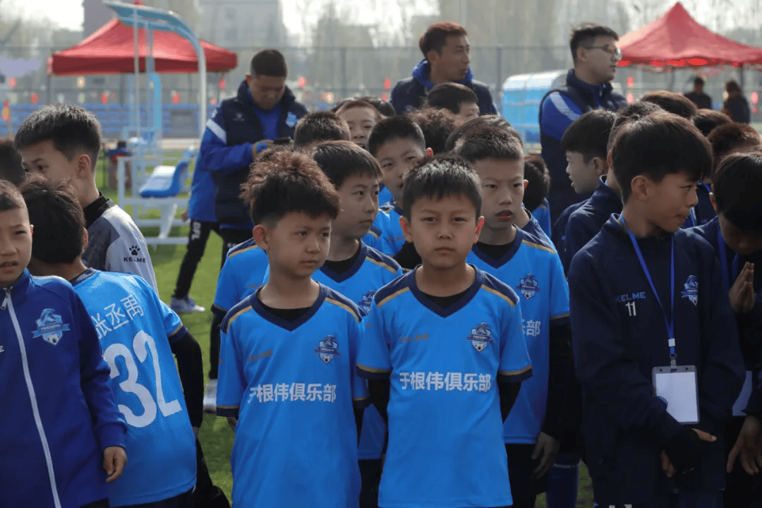 爱游戏网页版入口-包含花样百出！国内足球赛事节节高潮的词条