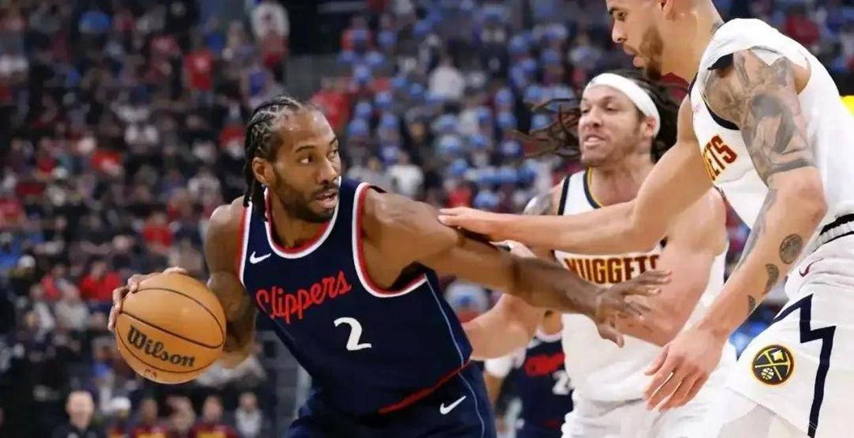 球队遭遇连败媒体质疑主教练战术部署的简单介绍