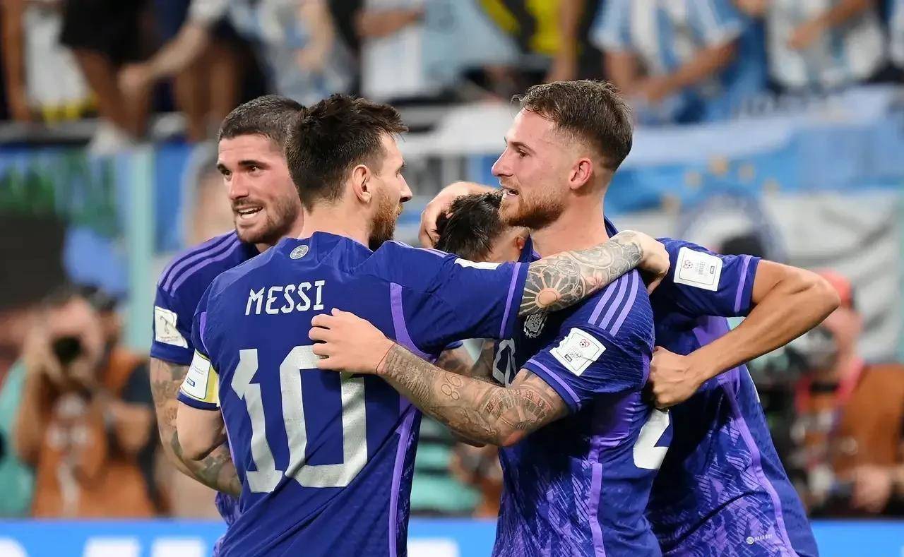 波兰军团背水一战，客场对阵荷兰豪门