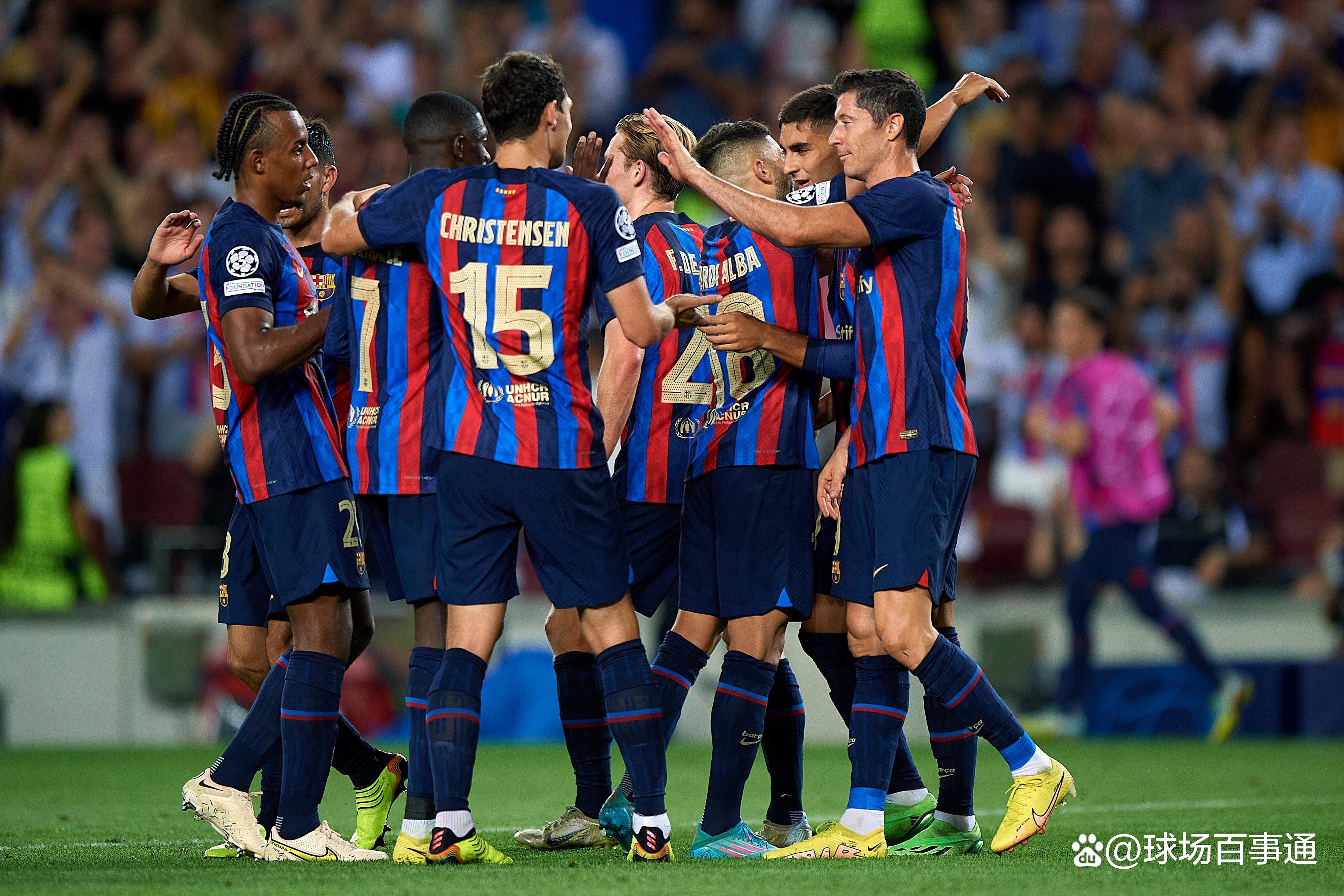 欧锦赛球队争夺胜利，胜负扑朔迷离