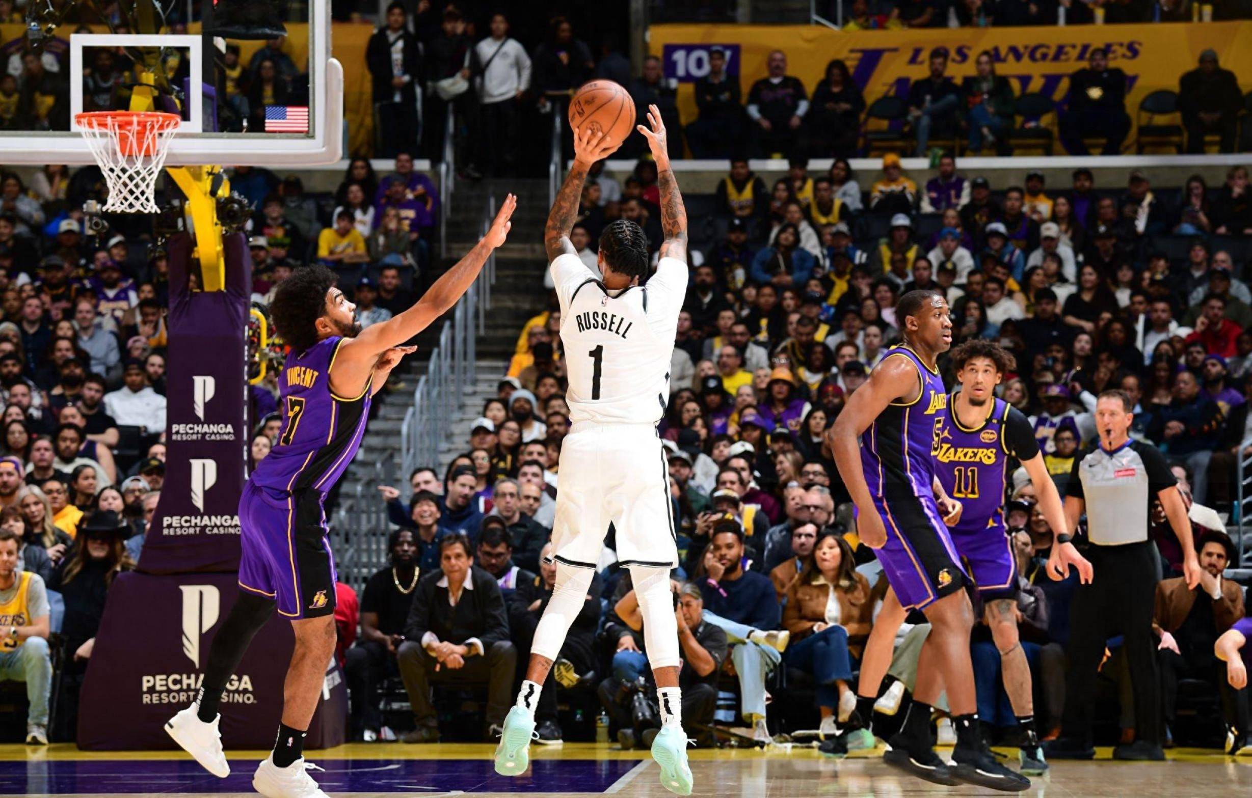 阿拉维斯主场绝杀,陷入泥潭 阿拉维斯主场绝杀,陷入泥潭