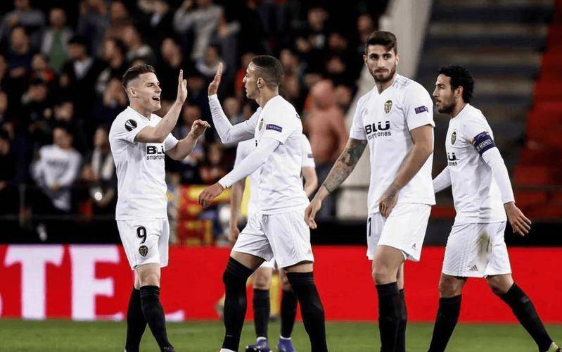 爱游戏官网-巴伦西亚客场战胜劲敌，积分逐渐上升