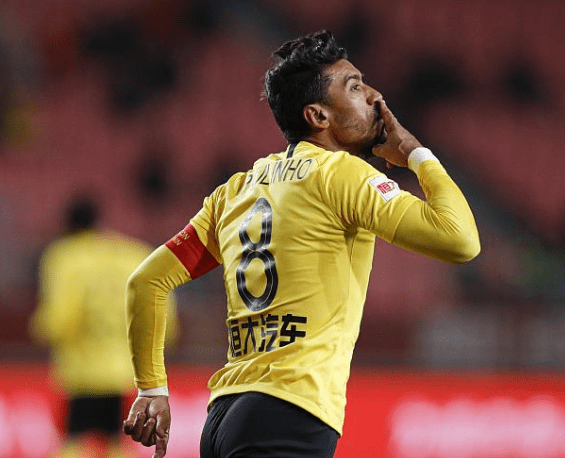 爱游戏在线登录-小球员冲击巨星地位，球场上凭实力誓取胜的简单介绍