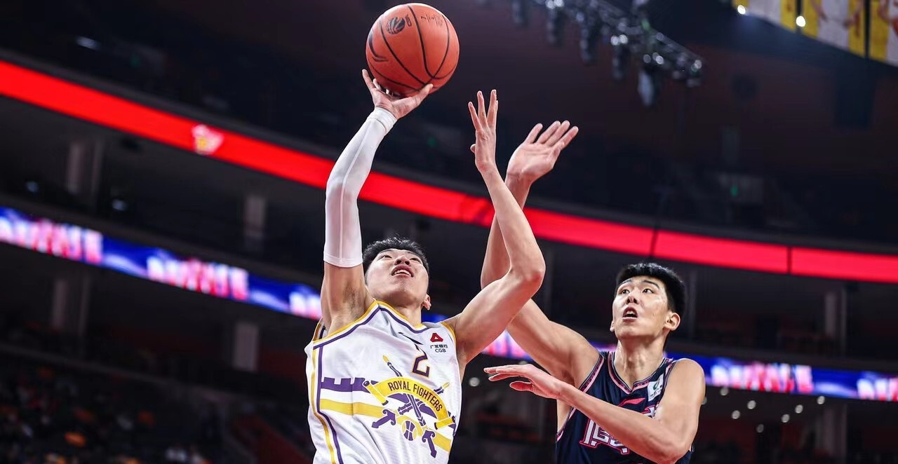 包含切沃队主场逼平对手，积极对抗的词条