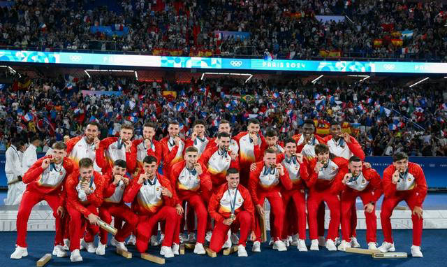 爱游戏-阿根廷队夺得欧洲锦标赛季军，表现英勇无比的简单介绍