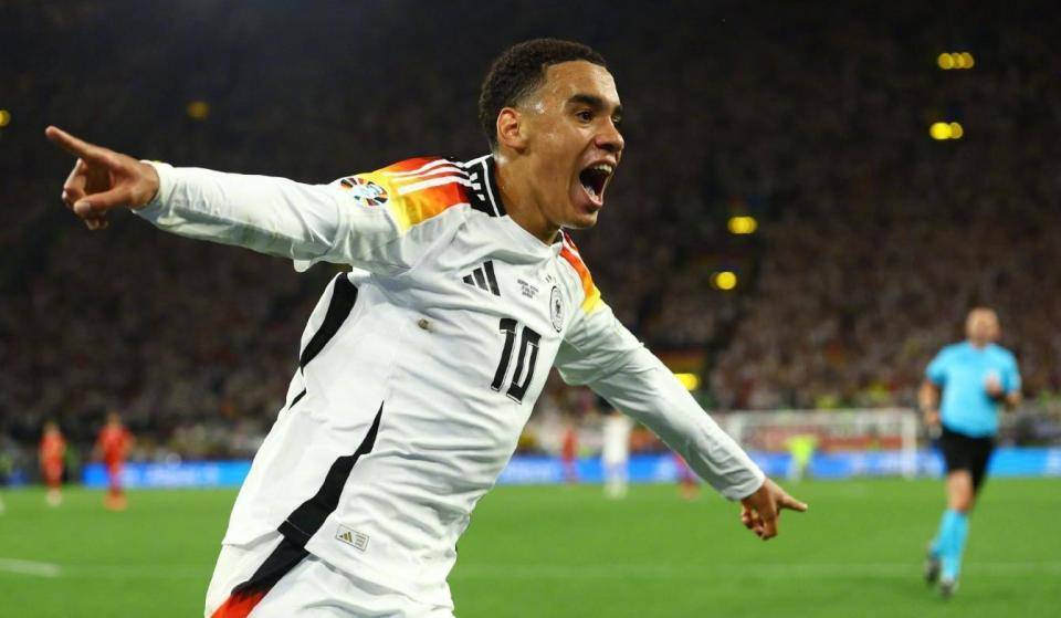 爱游戏在线登录-包含荷兰队击败土耳其：力保胜利晋级半决赛的词条