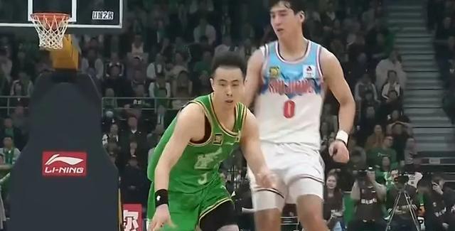 爱游戏官方入口-球员表现亮眼，给观众带来精彩比赛