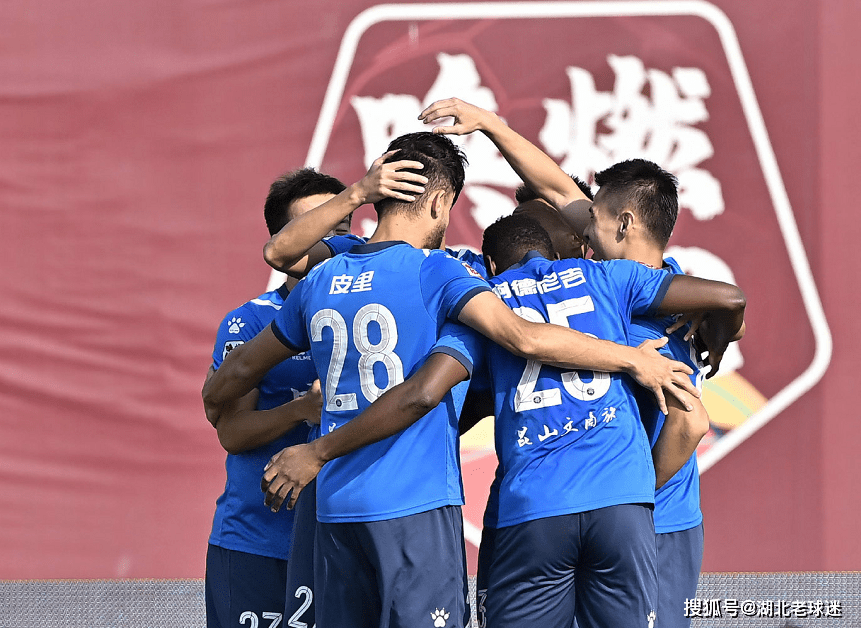 爱游戏app-大连人主场胜负归来，被重庆当代淘汰