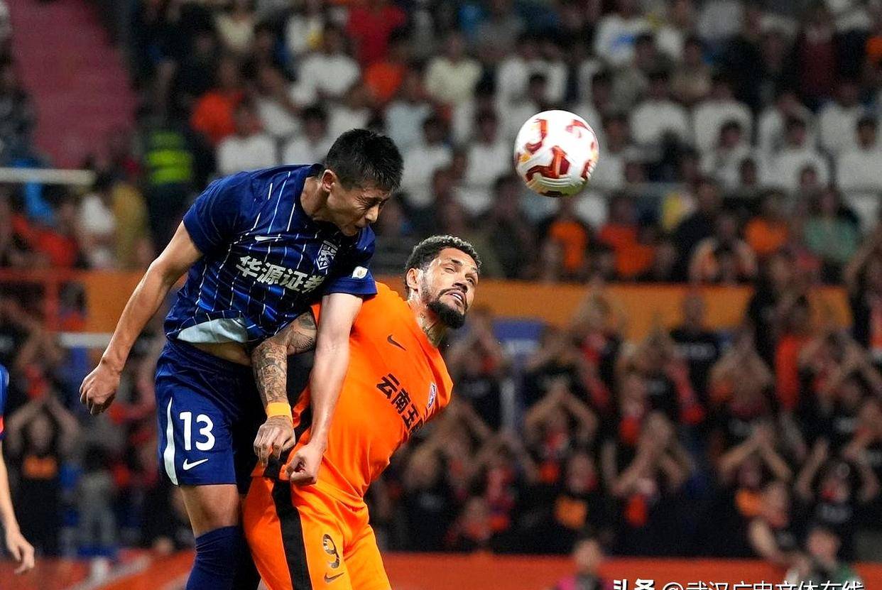 爱游戏官方登录入口-关于建业不敌上港，中超保级形势日趋严峻的信息