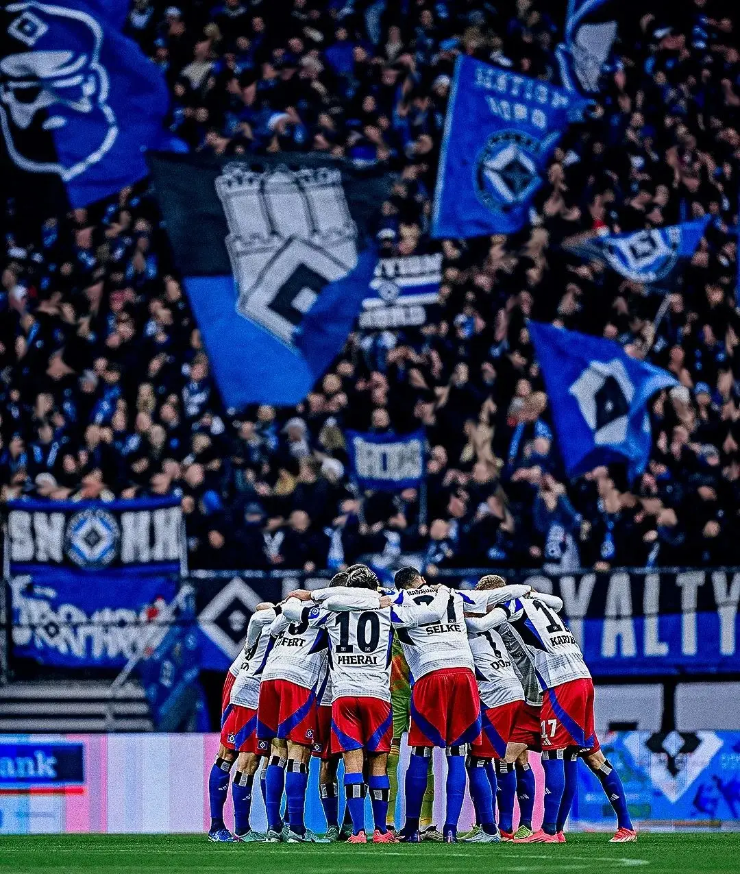 爱游戏登录入口-包含汉堡球队大胜，展现强劲进攻火力的词条