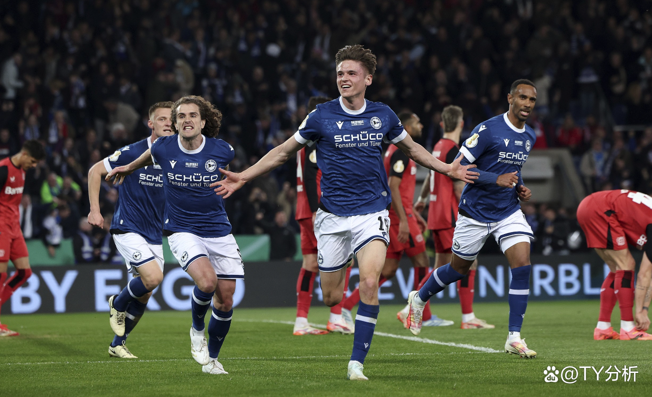 爱游戏app-斯图加特客场胜出，追赶德国足球联赛前十名的简单介绍