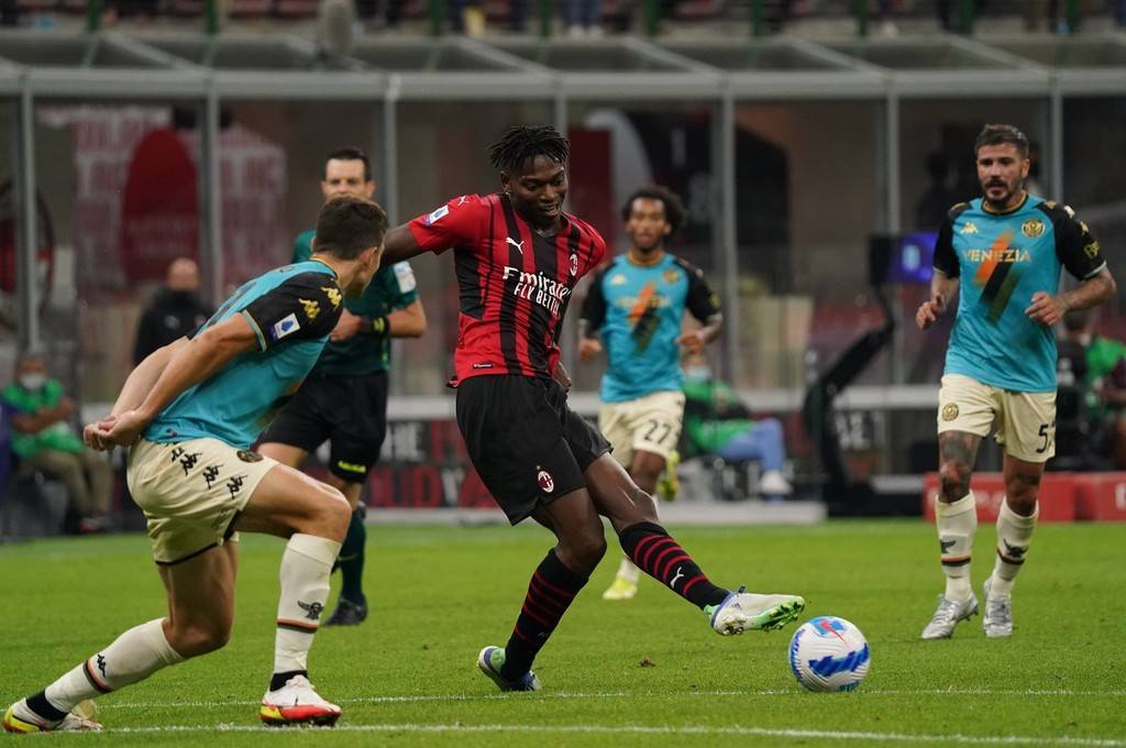 关于AC米兰客场扳回比分，取得宝贵三分的信息