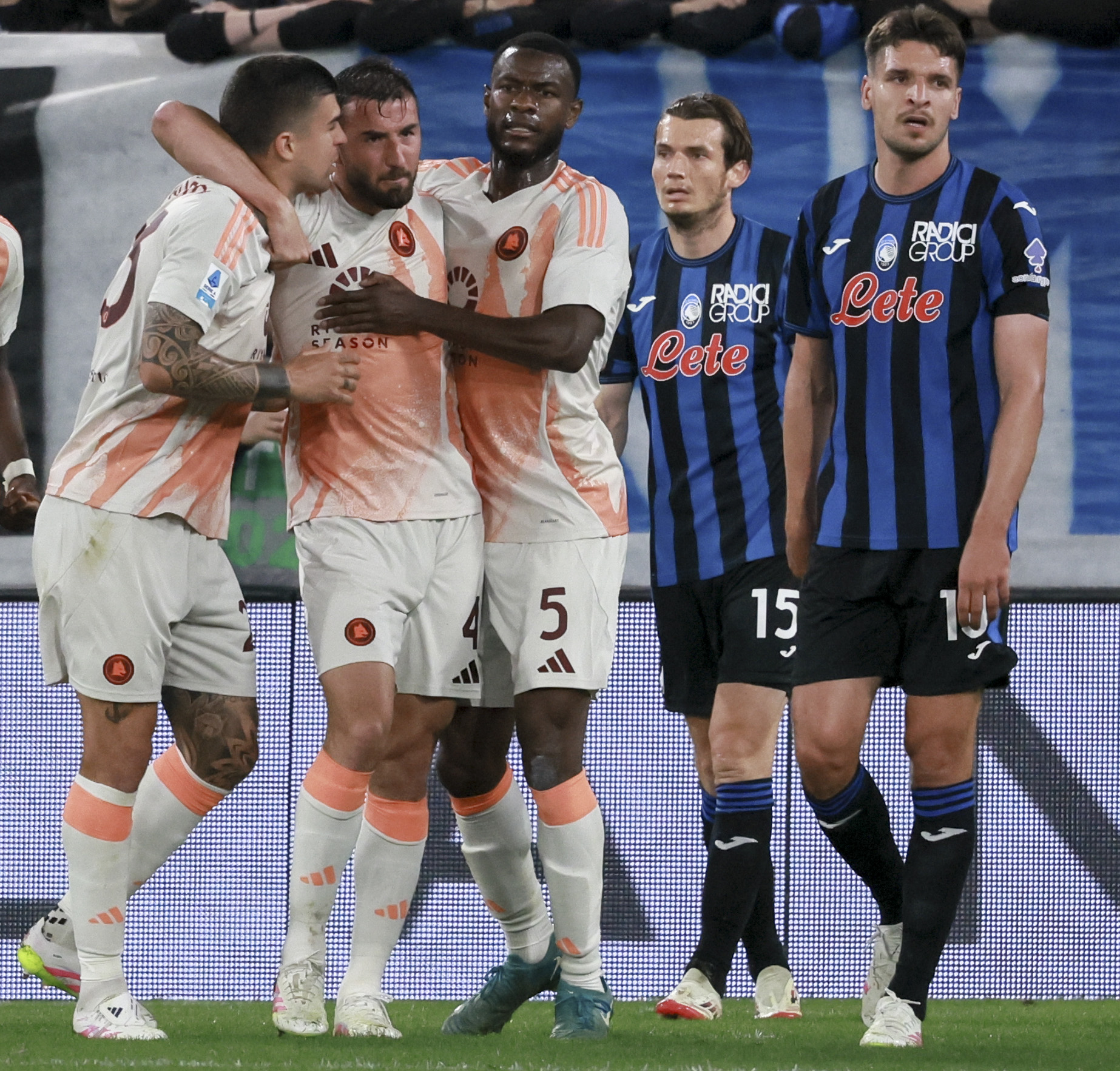 罗马尼亚队喜获捷报,实力雄厚 罗马尼亚队喜获捷报,实力雄厚